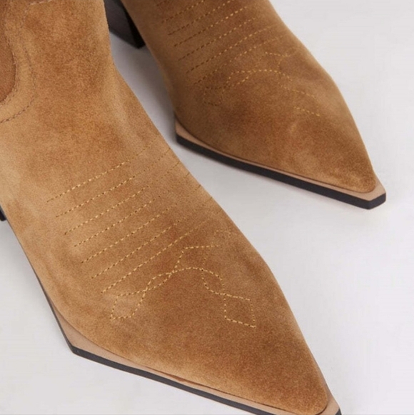 NWT Free People and Intentionally Blank Kari Tan Suede Western Boots. Size 9 - Picture 2 of 12